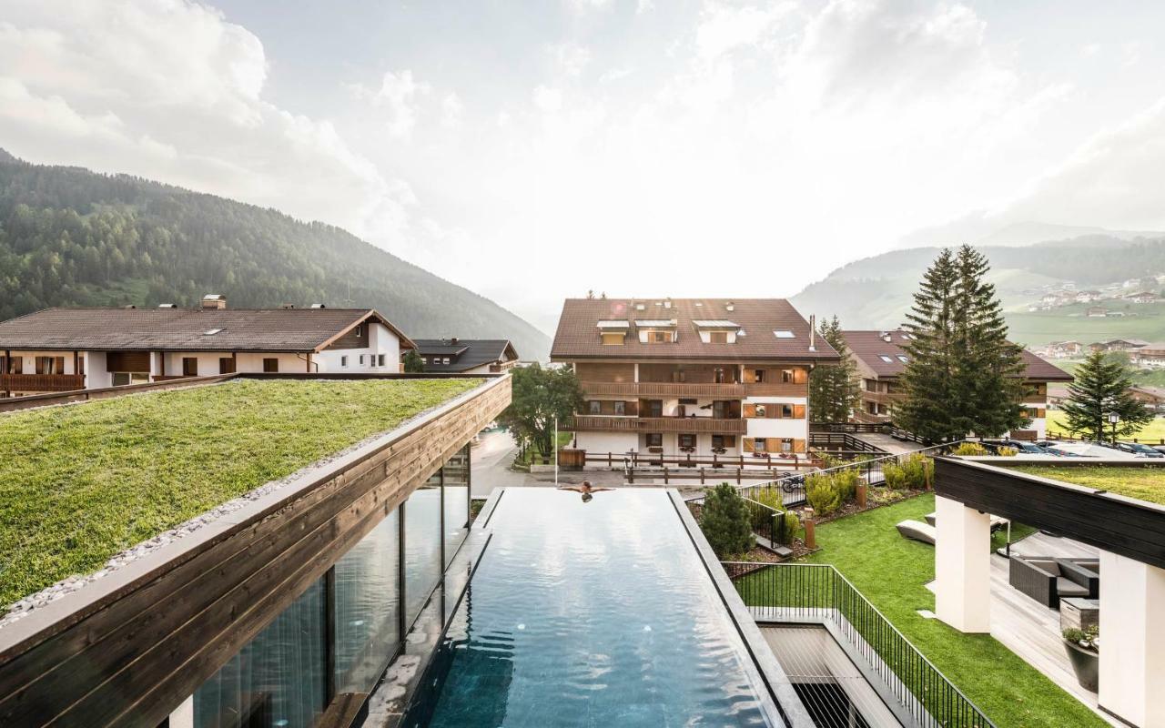 Biancaneve Family Hotel Selva di Val Gardena Esterno foto